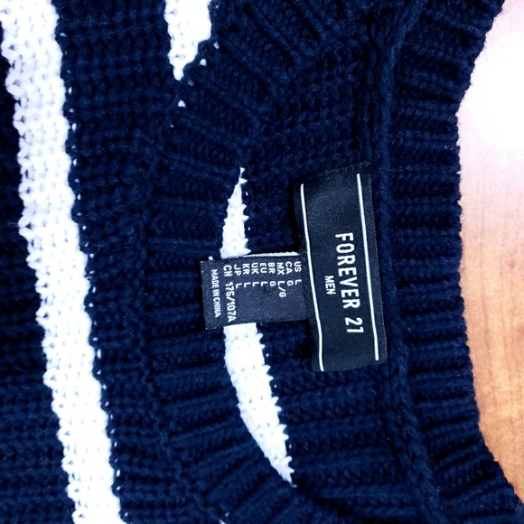 Forever 21 Men Crewneck sweater - Picture 3 of 3